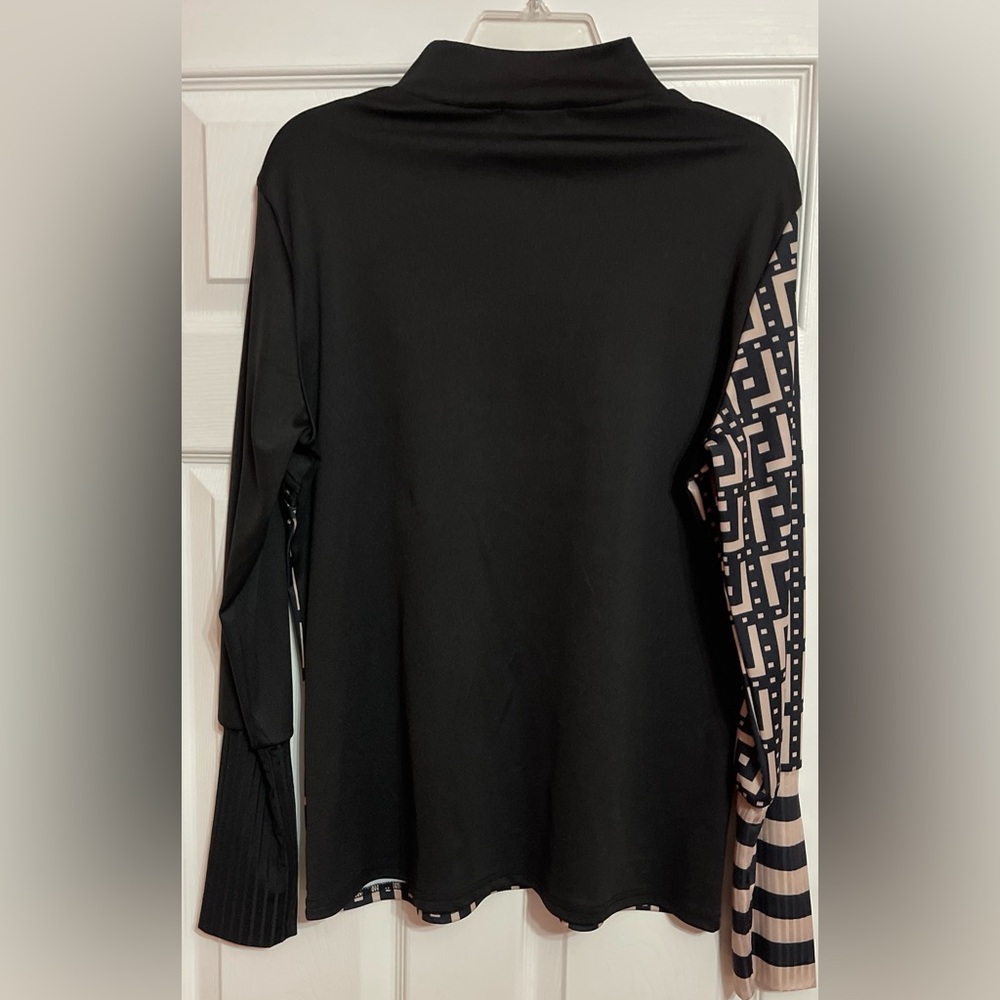 Blouse - Picture 2 of 6